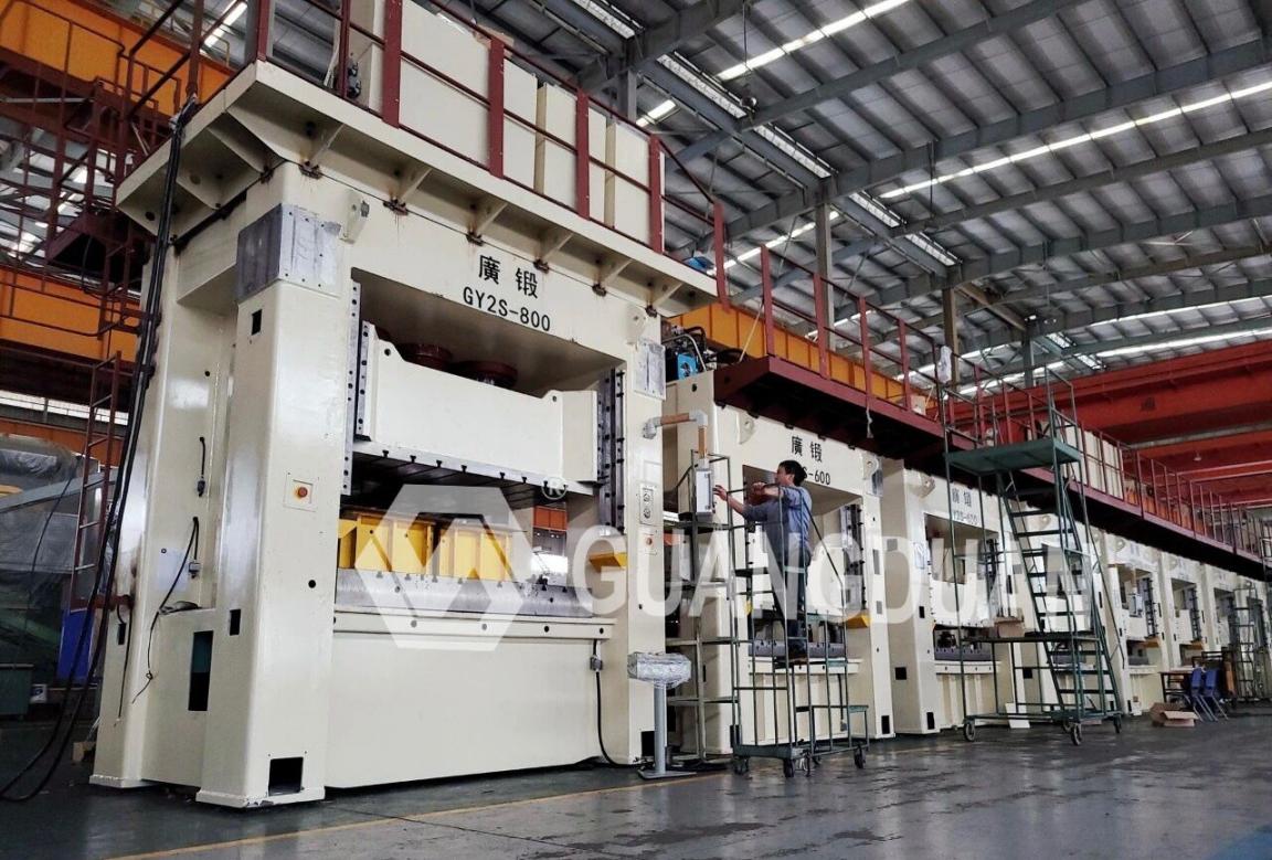 Industrial Hydraulic Press